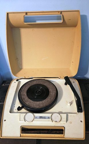 www.TrueBlueAuctions.com 1437 Cooper Avenue Grassflat PA 16839 - Personal Property