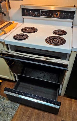 www.TrueBlueAuctions.com - 251 Eagleville Road Blanchard PA 16826 Personal Property