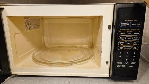 www.TrueBlueAuctions.com - 251 Eagleville Road Blanchard PA 16826 Personal Property
