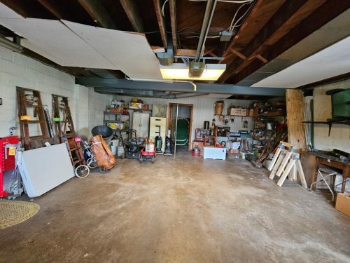 3315 Broad Avenue Altoona, PA 16602 - Real Estate