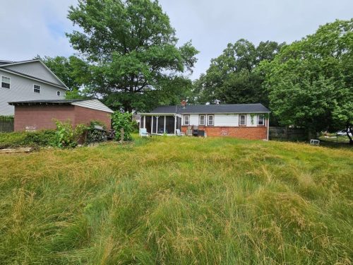 4911 Seltzer St, Lanham, MD 20706