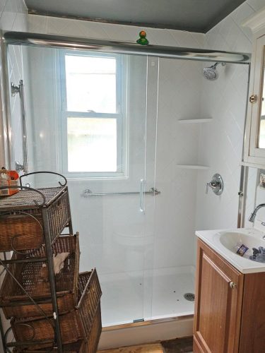 4911 Seltzer St, Lanham, MD 20706