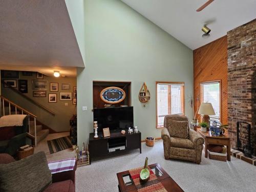 736 West Aaron Drive State College PA 16803 - Real Estate