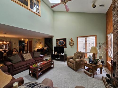 736 West Aaron Drive State College PA 16803 - Real Estate