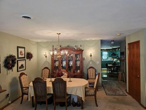 736 West Aaron Drive State College PA 16803 - Real Estate