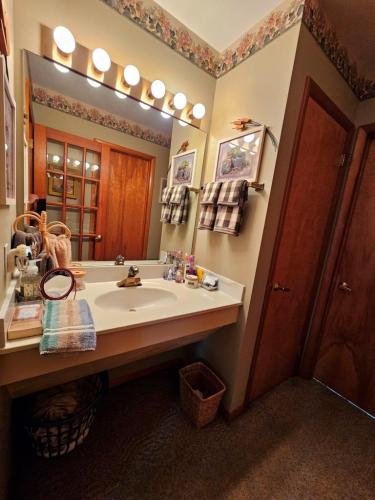 736 West Aaron Drive State College PA 16803 - Real Estate