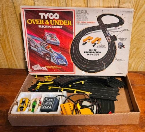 www.TrueBlueAuctions.com - Estate Auction - RT 26 Huntingdon PA