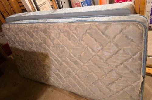 www.TrueBlueAuctions.com - Estate Auction - RT 26 Huntingdon PA