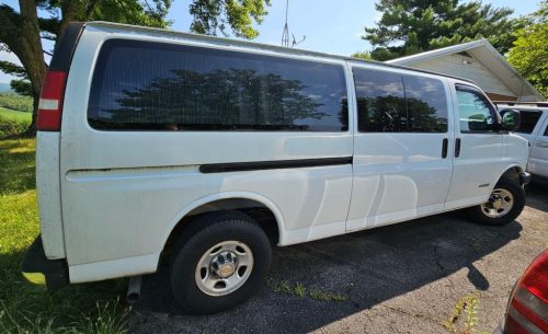 2004 Chevrolet Express 3500 Extended Cargo Van
