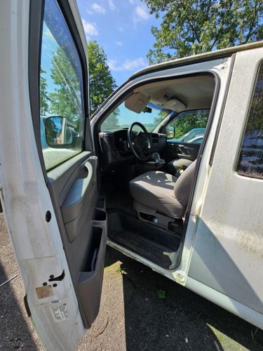2004 Chevrolet Express 3500 Extended Cargo Van