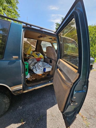2004 Chevrolet Suburban 1500 LT 4WD – Full-Size V8 SUV with Third-Row Seating & Tow Package