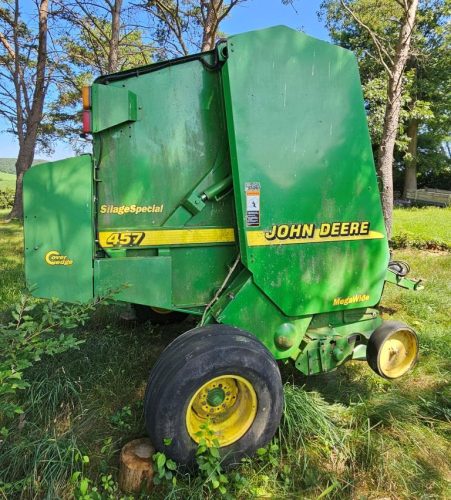 John Deere 457 Silage Special Round Baler