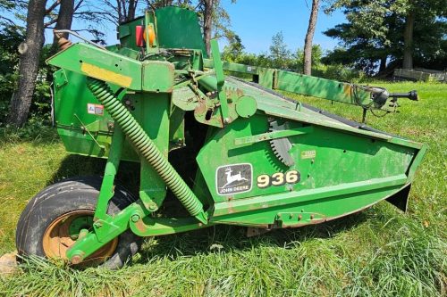 John Deere 2150 Utility Tractor with Front Loader & ROPS Canopy | 2WD Diesel | 3-Point & PTO