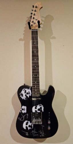 Legendary Music Autographs & Memorabilia Auction