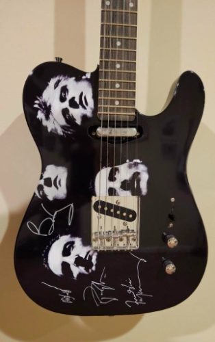 Legendary Music Autographs & Memorabilia Auction