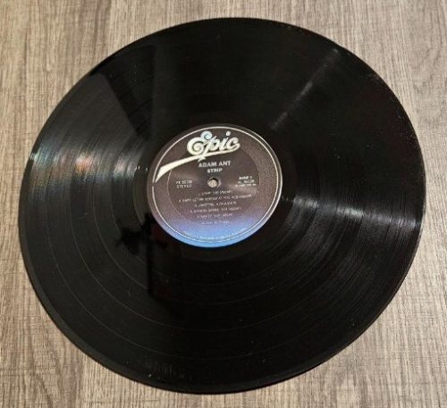 Legendary Music Autographs & Memorabilia Auction