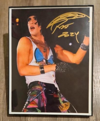 Legendary Music Autographs & Memorabilia Auction