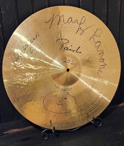 Legendary Music Autographs & Memorabilia Auction